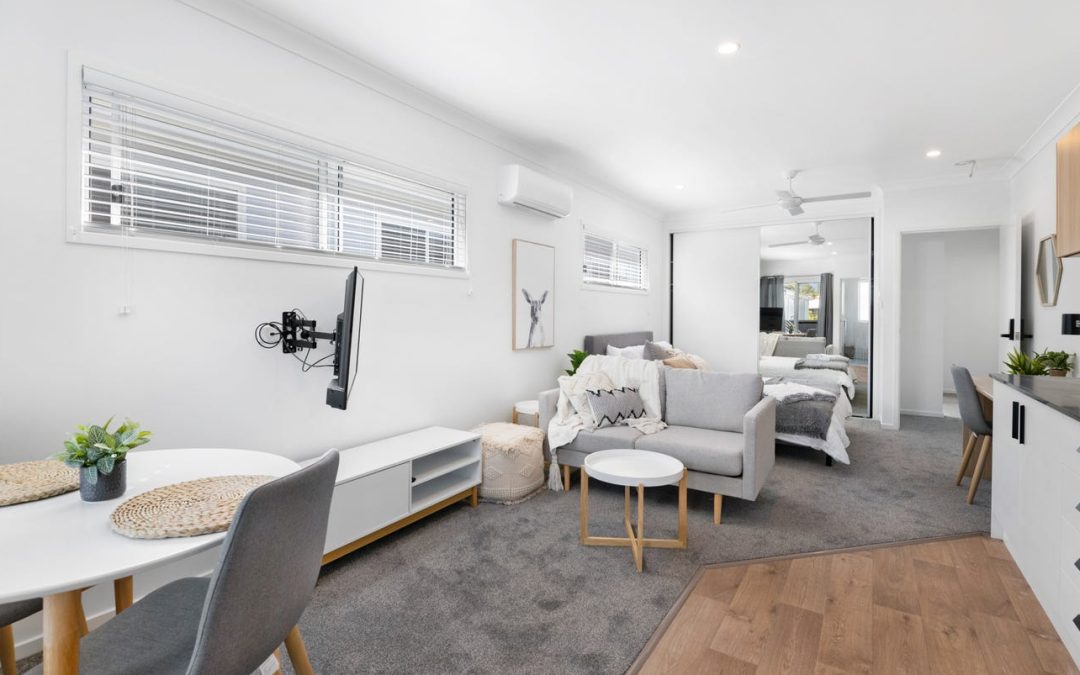 1566B Creek Road, Carina, Qld 4152